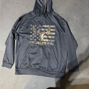 Realtree Men's Black and Gold Hoodie